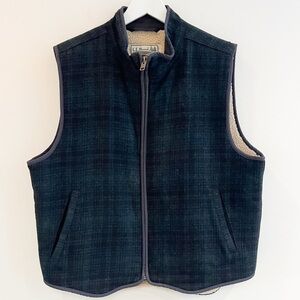 Vintage L.L. Bean Men’s Navy Plaid Wool Sherpa Lined Vest Size Large